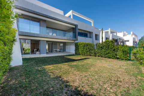 Appartamento in vendita Estepona, Malaga, Spagna 2 camere da letto, 93 mq. N° 109523 - foto 1