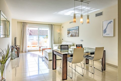 Appartamento in vendita Estepona, Malaga, Spagna 2 camere da letto, 90 mq. N° 109522 - foto 11