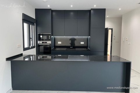 Villa till salu i La Romana, Alicante, Spanien 3 sovrum, 134 kvm. Nr. 9096 - foto 3