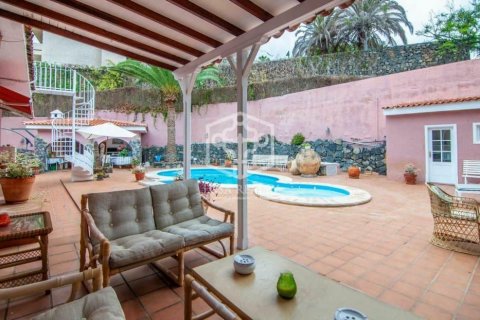 Villa à vendre Puerto de la Cruz, Tenerife, Espagne, 4 chambres, 566 m2 No. 117213 - photo 5