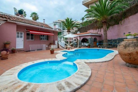Villa à vendre Puerto de la Cruz, Tenerife, Espagne, 4 chambres, 566 m2 No. 117213 - photo 6