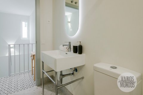 Продажа квартиры в Мадрид, Испания 2 спальни, 65.13м2 №117545 - фото 18