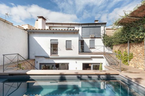 House for sale Begur, Girona, Spain 3 bedrooms, 331 sq.m. No. 22913 - photo 1