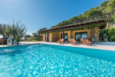 Сasa en venta Begur, Gerona, España 5 dormitorios, 585 m2 No. 22911 - foto 2