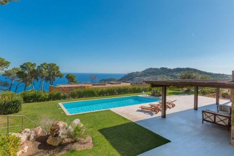 Сasa en venta Begur, Gerona, España 5 dormitorios, 585 m2 No. 22911 - foto 1
