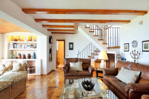 Casa in vendita Begur, Girona, Spagna 7 camere da letto, 330 mq. N° 22897 - foto 7