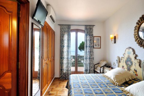 Casa in vendita Begur, Girona, Spagna 7 camere da letto, 330 mq. N° 22897 - foto 23