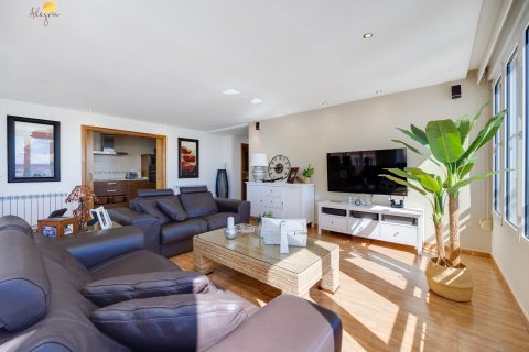 Apartment for sale Torrevieja, Alicante, Spain 3 bedrooms, 100 sq.m. No. 117146 - photo 30