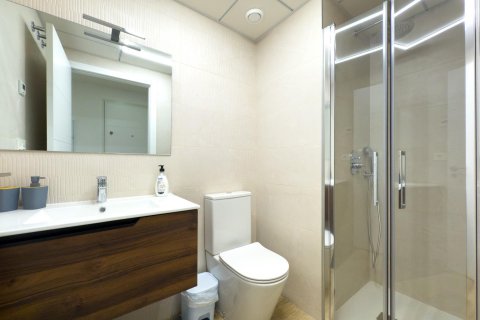 Apartment à louer Alicante, Espagne, 1 chambre, 55 m2 No. 117147 - photo 11