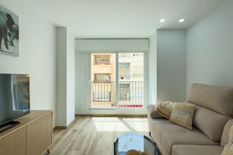 Apartment à louer Alicante, Espagne, 1 chambre, 55 m2 No. 117147 - photo 1
