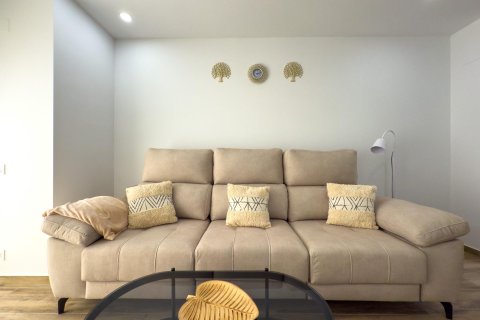 Apartment à louer Alicante, Espagne, 1 chambre, 55 m2 No. 117147 - photo 10