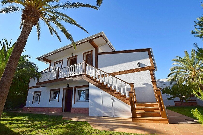 Villa à Alicante, Espagne 6 chambres, 220 m2 No. 103670