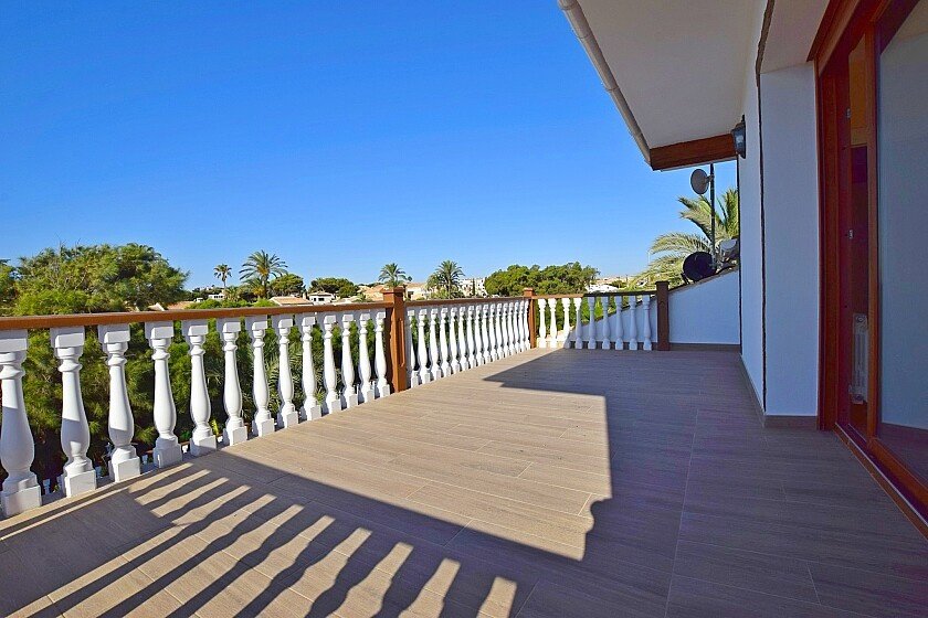 Villa à Alicante, Espagne 6 chambres, 220 m2 No. 103670