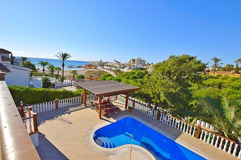 Villa à Alicante, Espagne 6 chambres, 220 m2 No. 103670