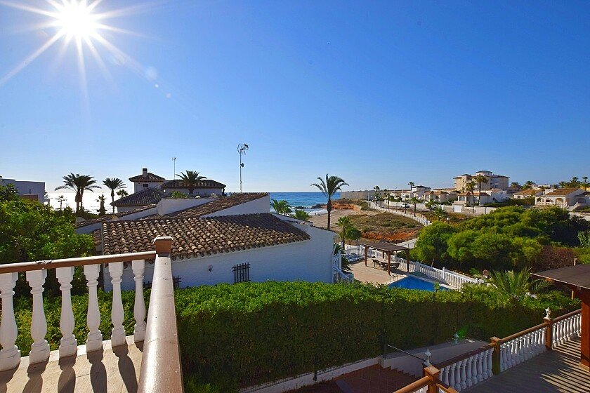 Villa à Alicante, Espagne 6 chambres, 220 m2 No. 103670