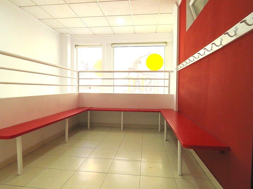 Proprietà commerciale a Guardamar del Segura, Alicante, Spagna 110 mq. N° 103669