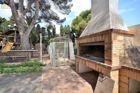 Villa for sale Los Balcones, Alicante, Spain 6 bedrooms, 671 sq.m. No. 115404 - photo 21