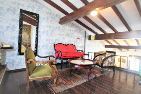 Villa for sale Alicante, Spain 9 bedrooms, 221 sq.m. No. 115400 - photo 26