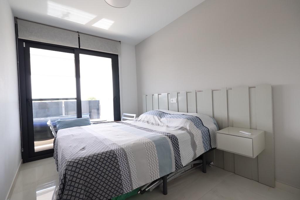 Dzīvoklis Alicante, Spānijā 2 istabas, 107 m2 Nr. 115406