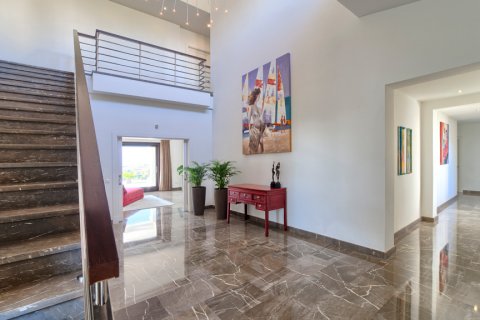 Villa for sale Malaga, Spain 6 bedrooms, 533 sq.m. No. 107151 - photo 7