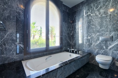 Villa for sale Malaga, Spain 6 bedrooms, 533 sq.m. No. 107151 - photo 9