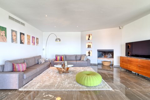 Villa for sale Malaga, Spain 6 bedrooms, 533 sq.m. No. 107151 - photo 4