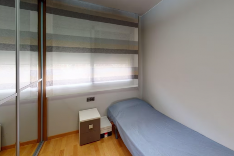 Apartment for sale Castelldefels, Barcelona, Spain 4 bedrooms, 205 sq.m. No. 54234 - photo 8