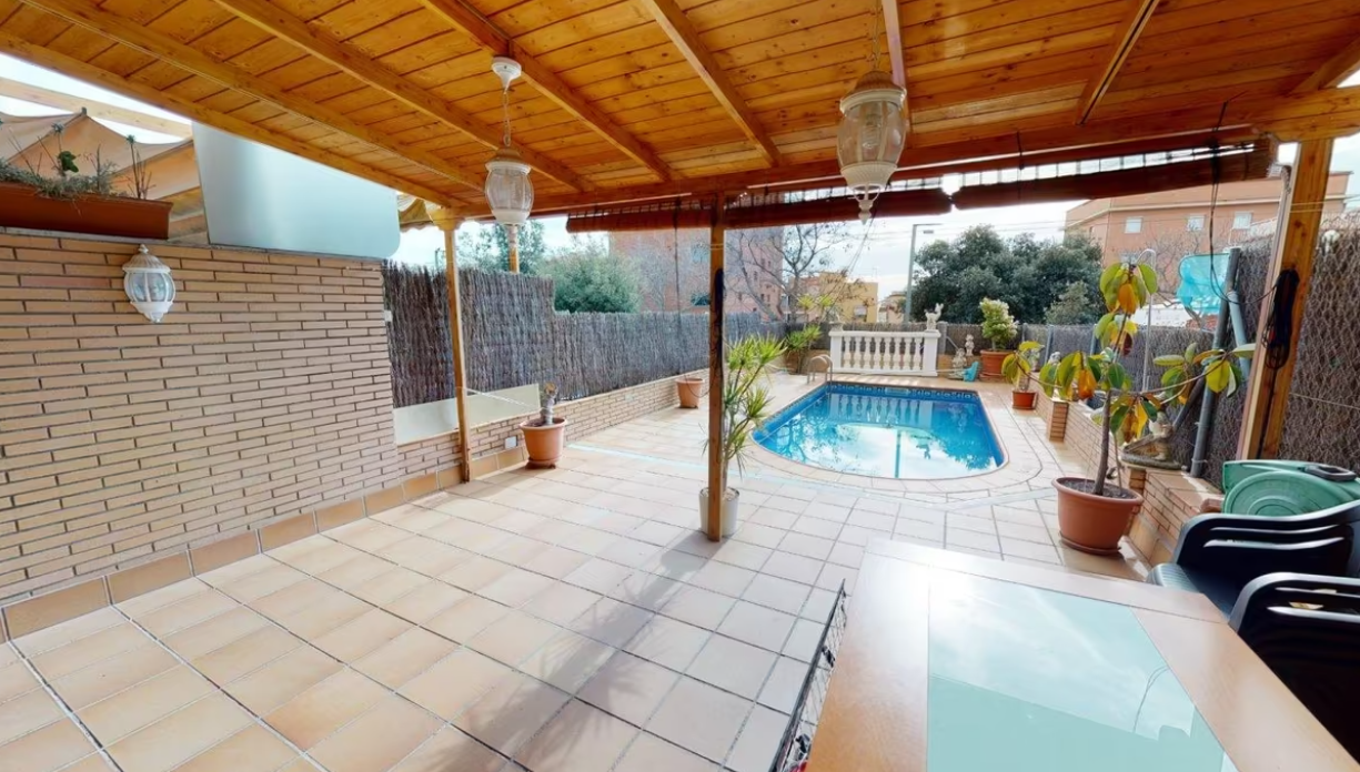 Lägenhet i Castelldefels, Barcelona, Spanien 4 sovrum, 205 kvm. Nr. 54234