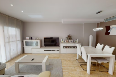 Apartment for sale Castelldefels, Barcelona, Spain 4 bedrooms, 205 sq.m. No. 54234 - photo 1