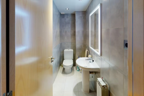 Apartment for sale Castelldefels, Barcelona, Spain 4 bedrooms, 205 sq.m. No. 54234 - photo 9