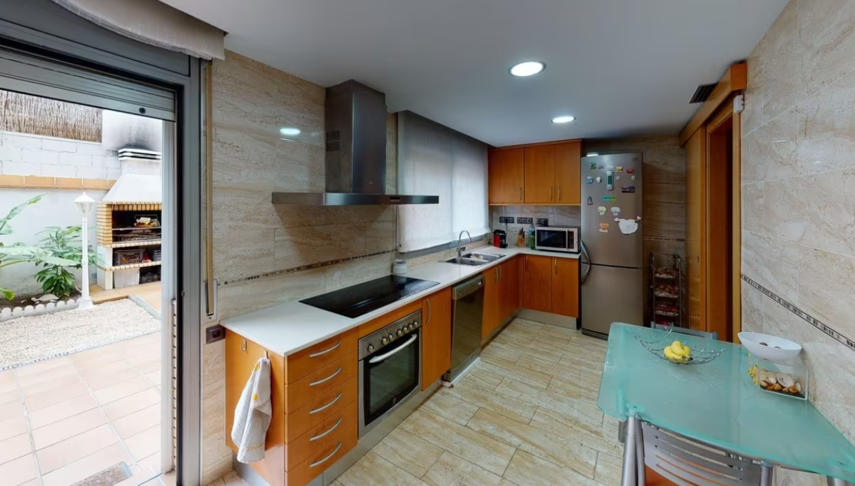 Lägenhet i Castelldefels, Barcelona, Spanien 4 sovrum, 205 kvm. Nr. 54234