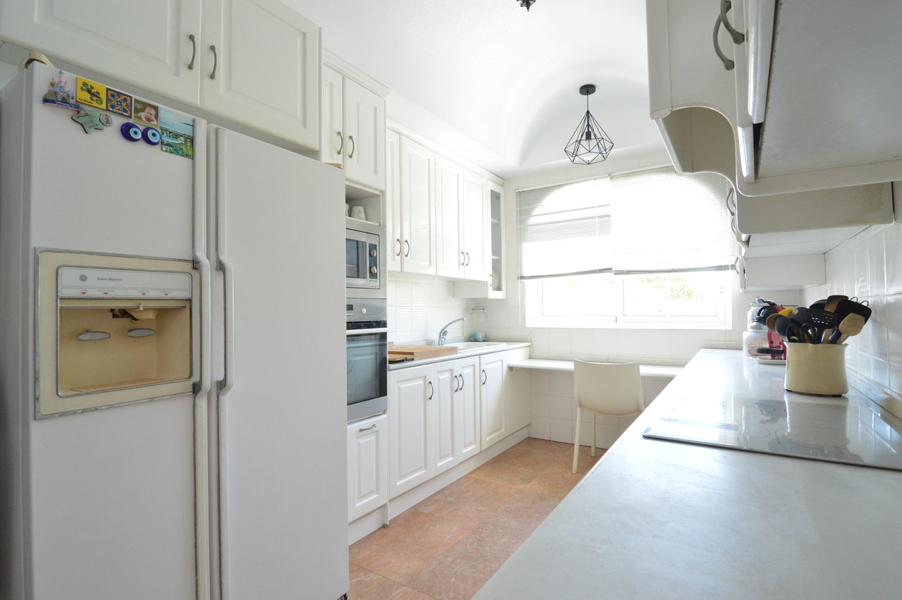 Villa en Torrevieja, Alicante, España 4 dormitorios, 520 m2 No. 115965