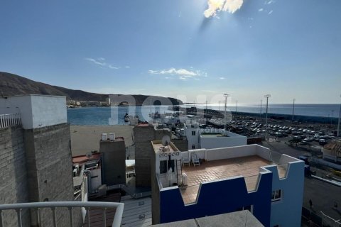 Kattohuoneisto myytävänä Los Cristianos, Tenerife, Espanja, 2 makuuhuonetta, 72 m2 No. 109832 - kuva 2