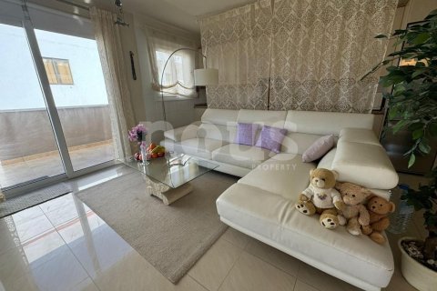 Kattohuoneisto myytävänä Los Cristianos, Tenerife, Espanja, 2 makuuhuonetta, 72 m2 No. 109832 - kuva 9