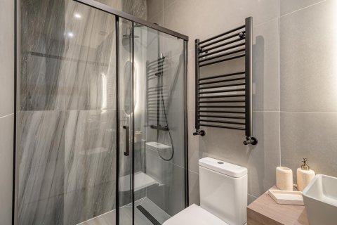 Apartment for sale Madrid, Spain 3 bedrooms, 96 sq.m. No. 90127 - photo 9
