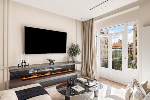 Huoneisto myytävänä Madrid, Espanja, 2 makuuhuonetta, 125 m2 No. 90126 - kuva 1