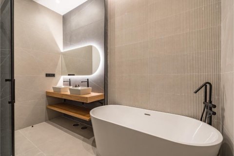 Apartment for sale Madrid, Spain 2 bedrooms, 93 sq.m. No. 90125 - photo 8