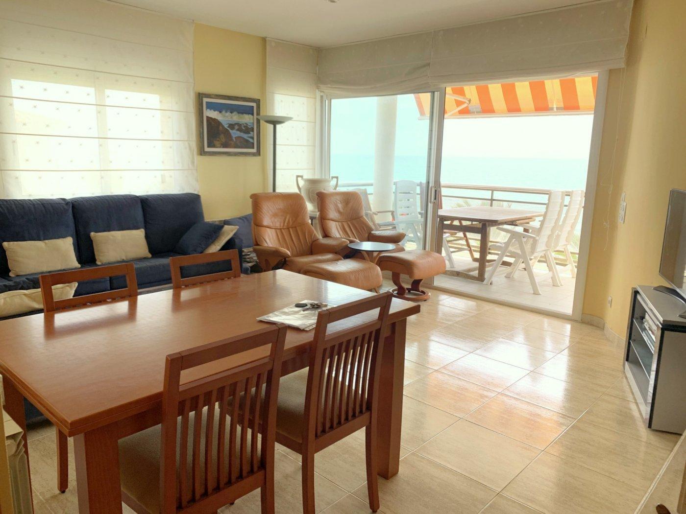 Huoneisto Calafell, Tarragona, Espanja 3 makuuhuonetta, 110 m2 No. 21866