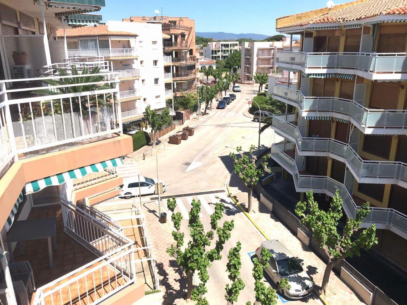 Apartment in Cambrils, Tarragona, Spain 5 bedrooms, 154 sq.m. No. 21792