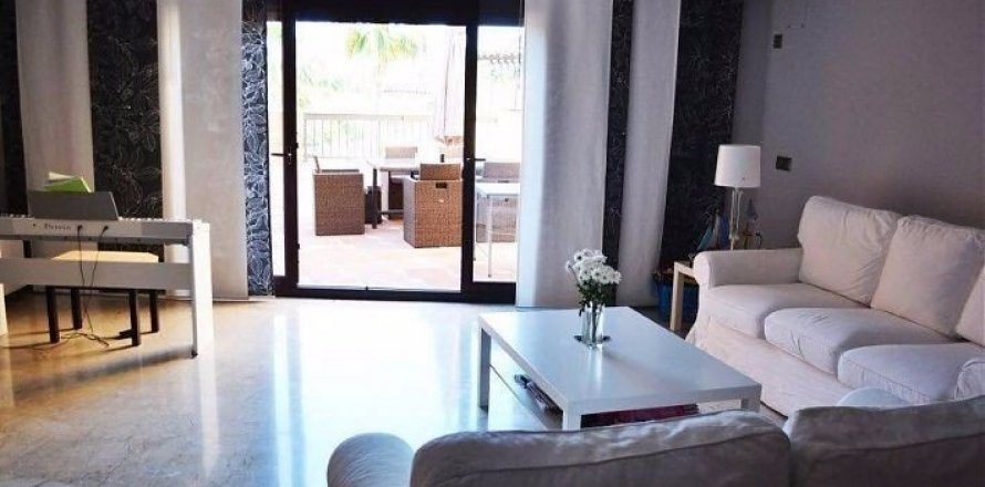 Apartment San Pedro de Alcantara, Malaga, Spain 3 bedrooms, 152 sq.m. No. 21561