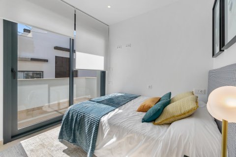 Bungalow for sale Torrevieja, Alicante, Spain 2 bedrooms, 72 sq.m. No. 97767 - photo 20