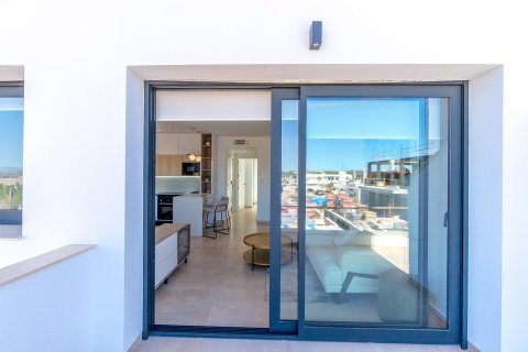 Bungalow for sale Torrevieja, Alicante, Spain 2 bedrooms, 72 sq.m. No. 97767 - photo 23