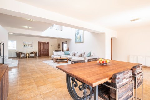 Продажа виллы в Бенидорм, Аликанте, Испания 4 спальни, 379м2 №118839 - фото 5