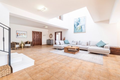 Продажа виллы в Бенидорм, Аликанте, Испания 4 спальни, 379м2 №118839 - фото 8