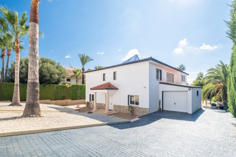 Продажа виллы в Бенидорм, Аликанте, Испания 4 спальни, 379м2 №118839 - фото 2
