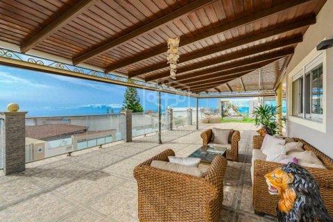Villa in vendita Adeje, Tenerife, Spagna 3 camere da letto, 385 mq. N° 111084 - foto 1
