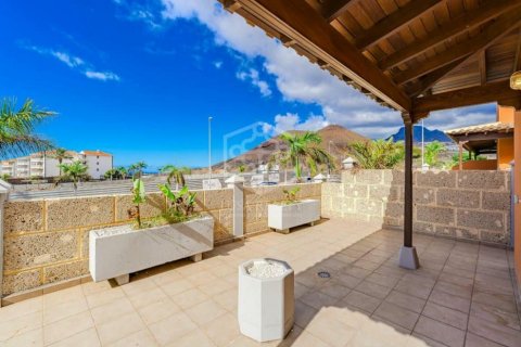 Villa for sale Arona, Tenerife, Spain 4 bedrooms, 350 sq.m. No. 111072 - photo 6