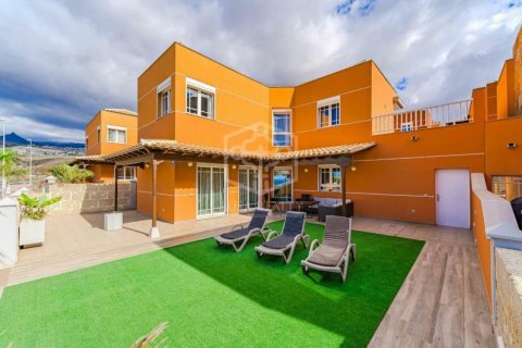 Villa for sale Arona, Tenerife, Spain 4 bedrooms, 350 sq.m. No. 111072 - photo 3