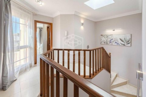 Villa for sale Arona, Tenerife, Spain 4 bedrooms, 350 sq.m. No. 111072 - photo 18