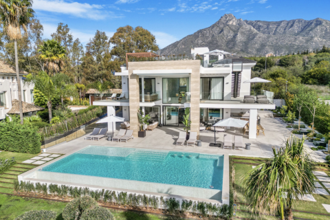 Willa Marbella, Malaga, Hiszpania 6 sypialni, 823 mkw. nr 109587 – zdjęcie 1